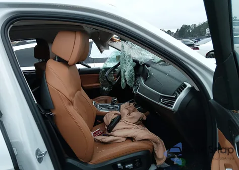 2022 BMW X7 xDrive40I z USA, uszkodzony, nr VIN 5UXCW2C00N9K39438